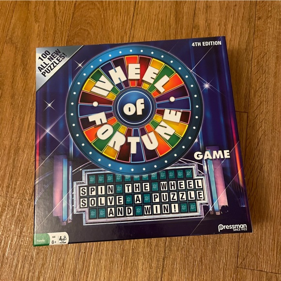 NWT Wheel of Fortune Board Game - Picture 1 of 3